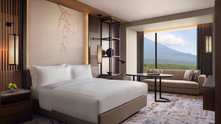 Higashiyama Niseko Suite bed