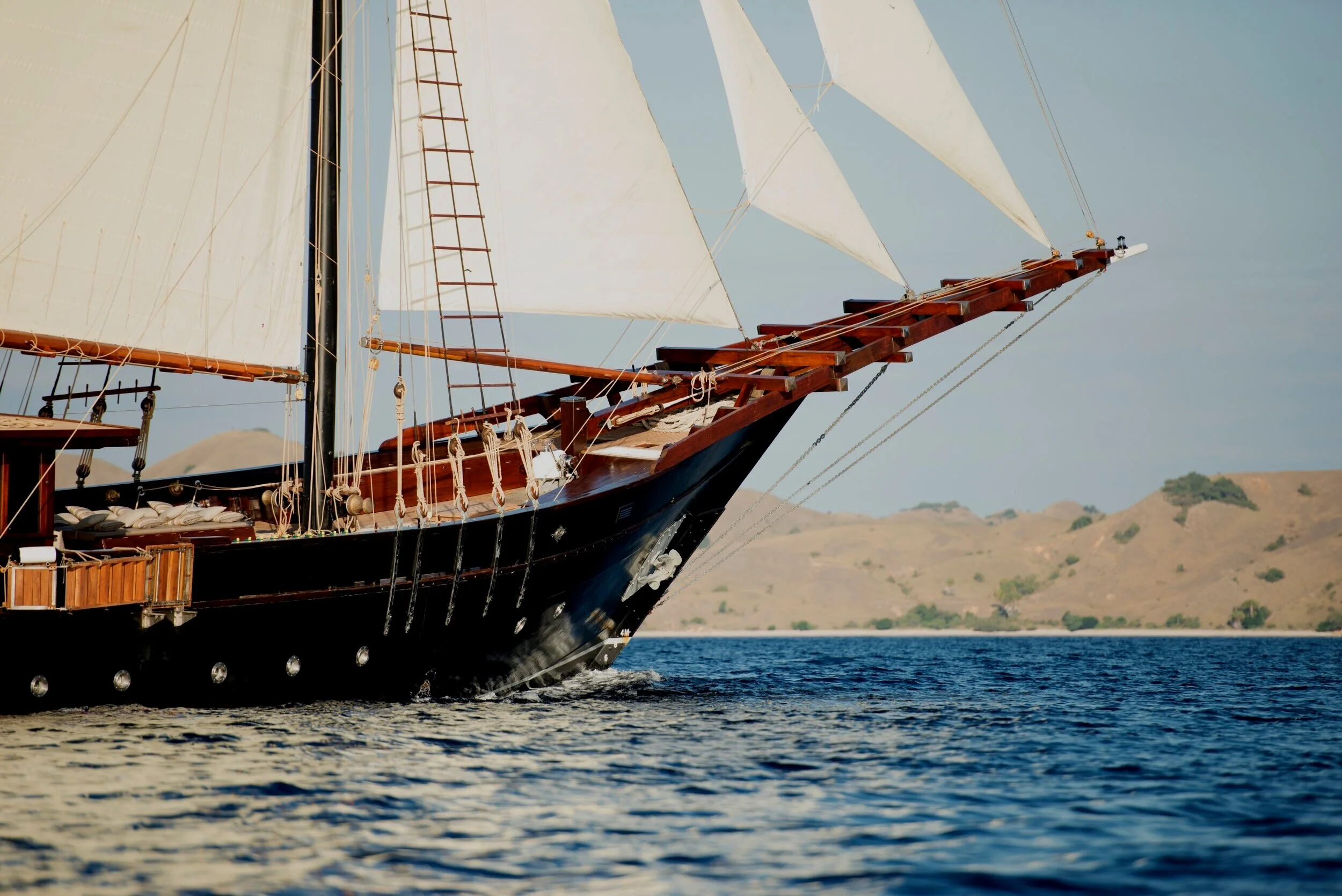 Amandira under sail