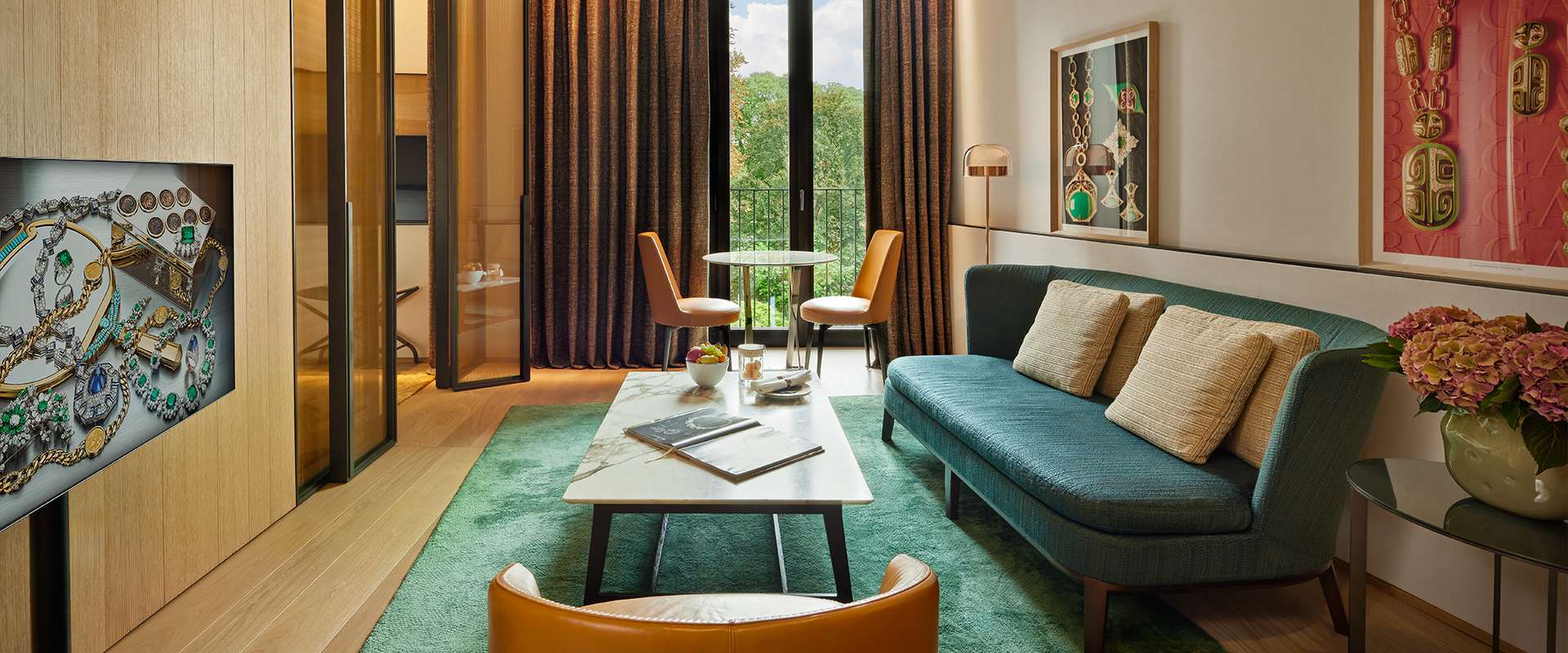 Bulgari Hotel Milano suite lounge