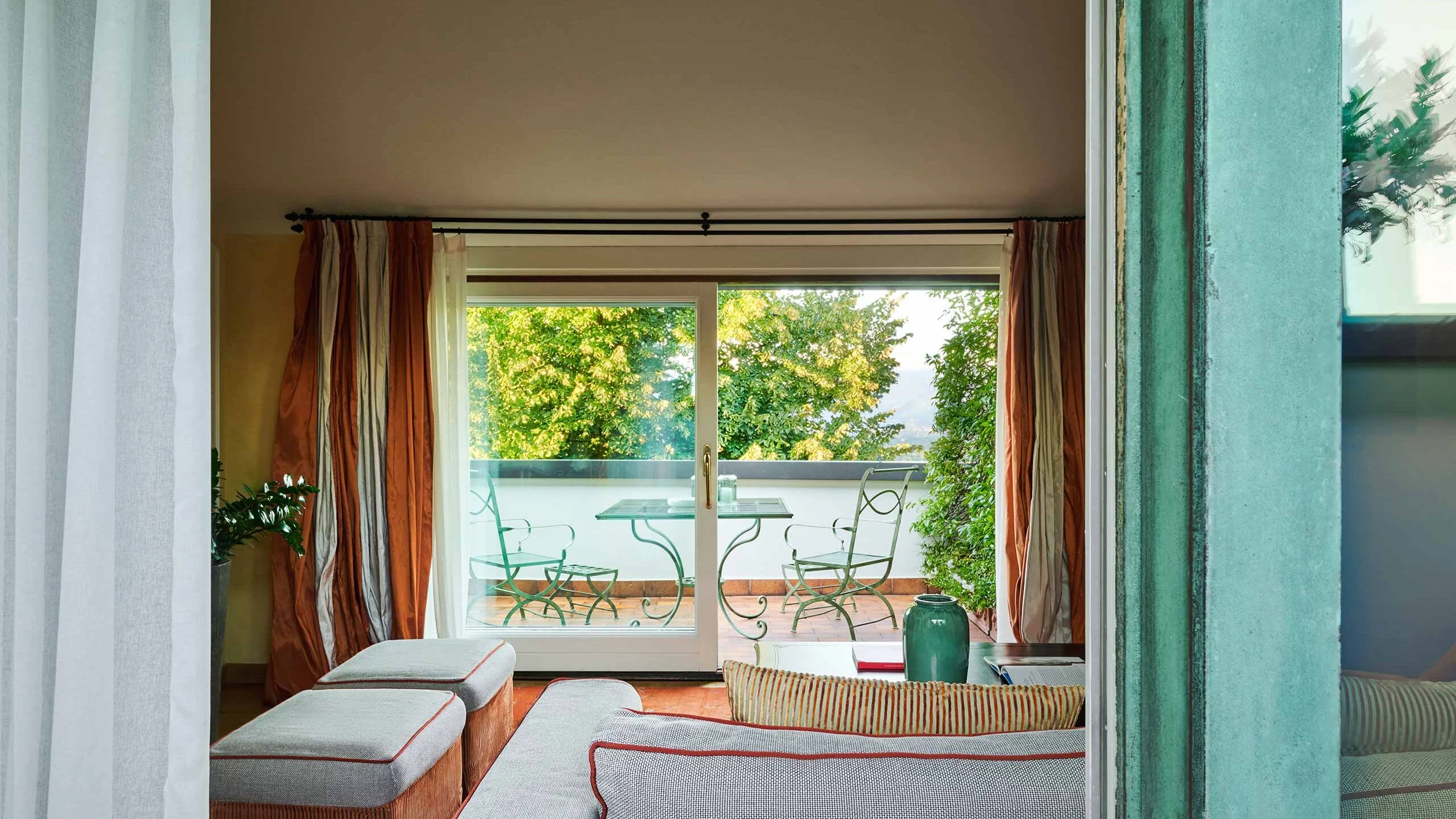 Torre Bellavista suite lounge