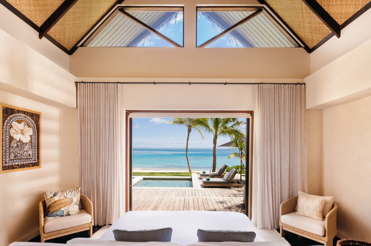 Six Bedroom Beachfront Pool Residence