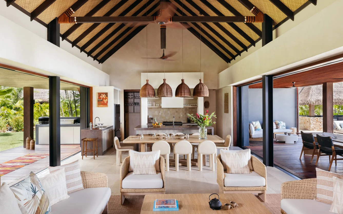 Six Bedroom Beachfront Pool Residence