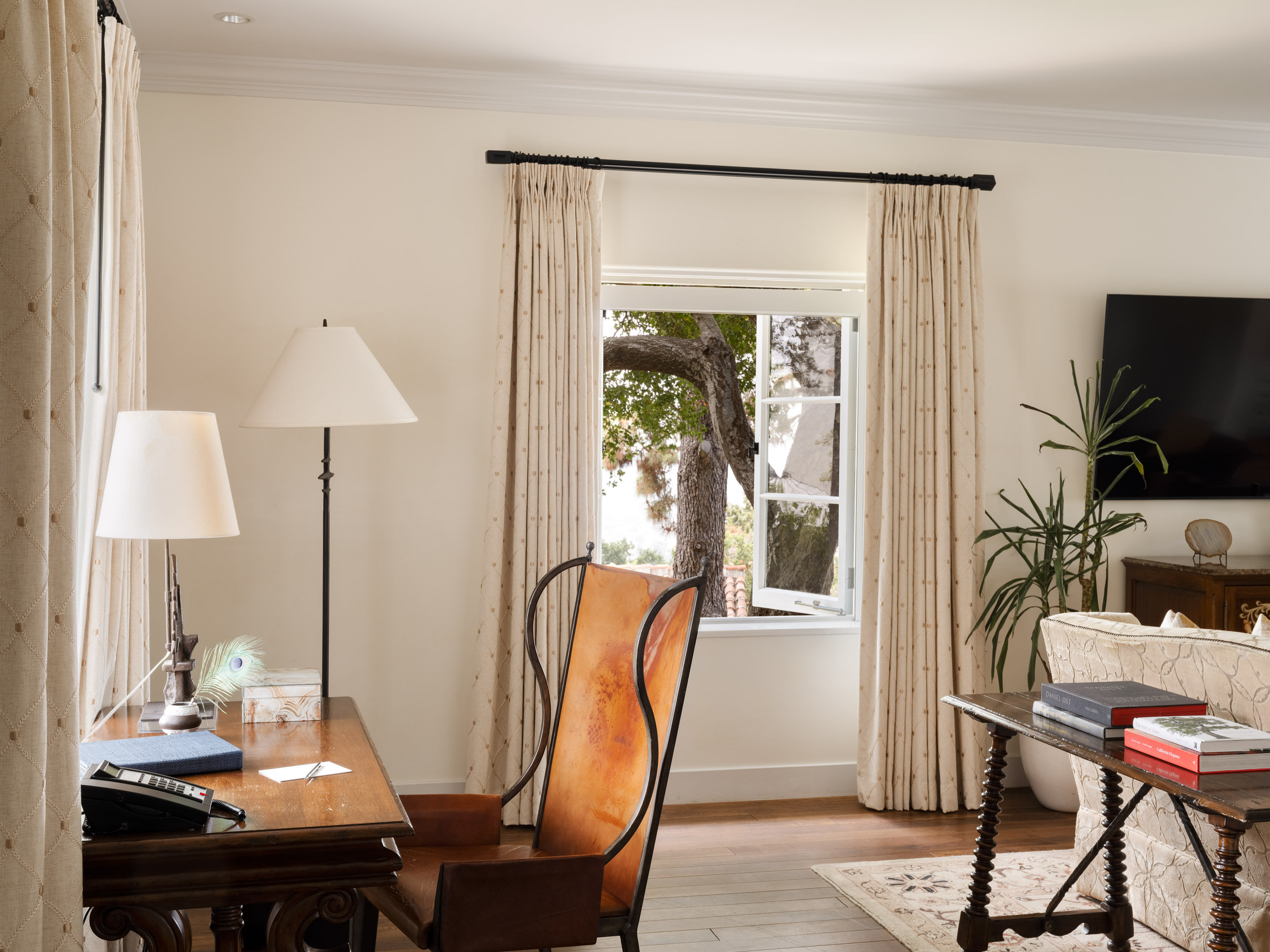 Two Bedroom Oak Tree Suite