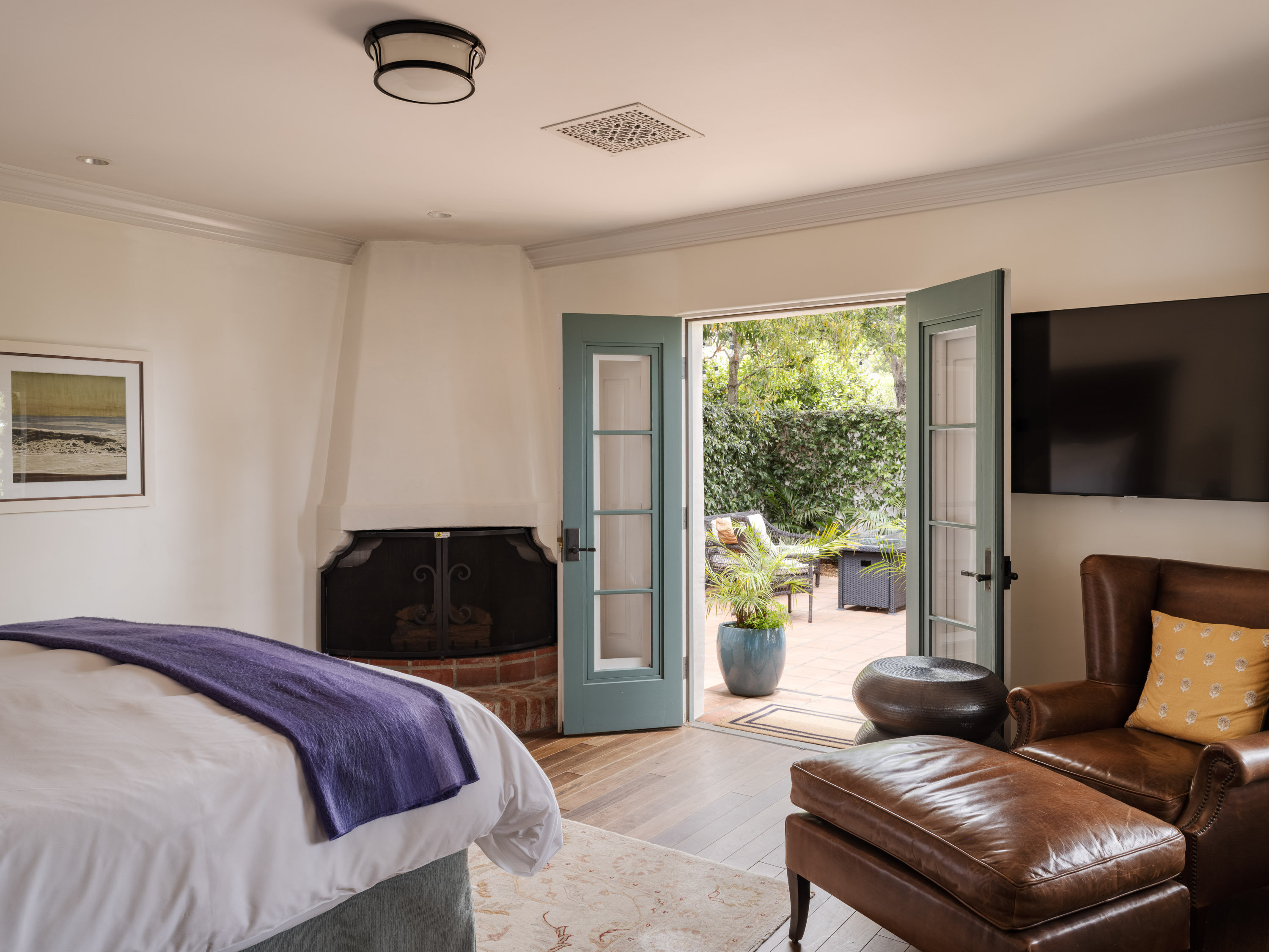 Two Bedroom Oak Tree Suite