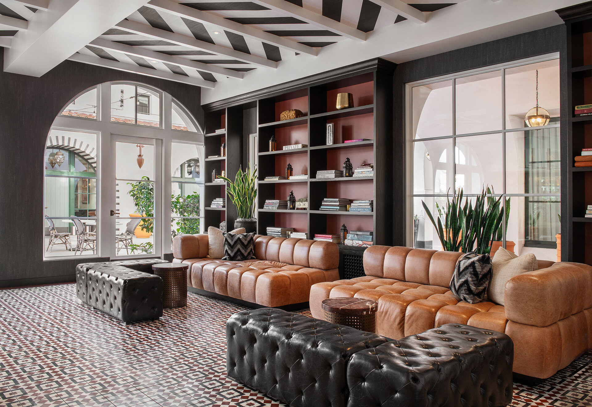 Alcazar Suite